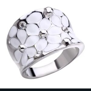 New!!! Flower ring size 9
